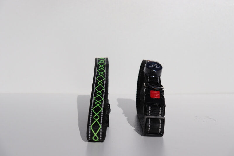Collar LED bordado